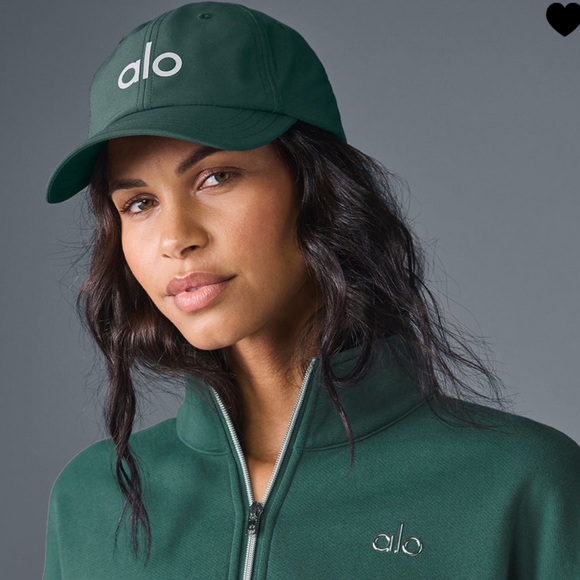 NWT ALO YOGA HOST PICK Performance Off Duty Cap Winter Ivy - Picture 3 of 8
